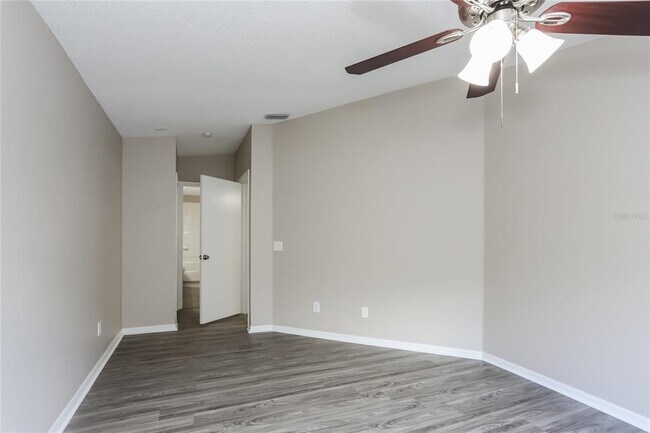 Building Photo - 11839 Brenford Crest Dr