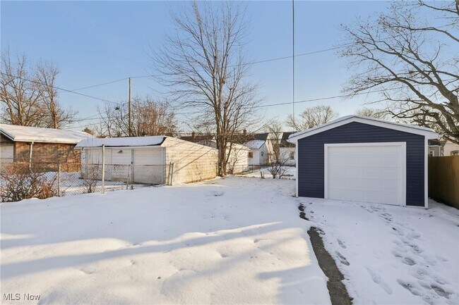 Building Photo - 21316 Watson Rd