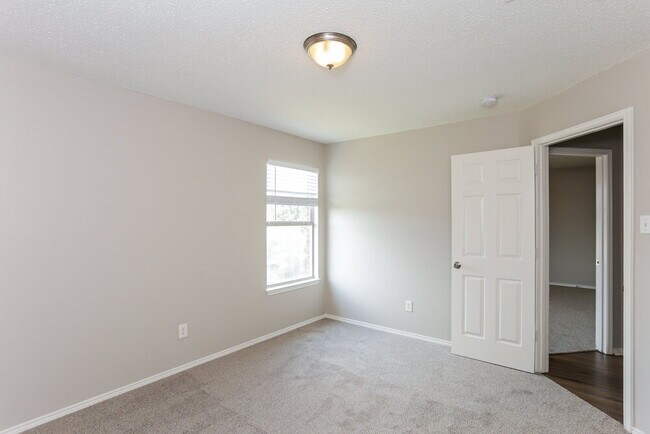 Building Photo - 4941 Winding Trail