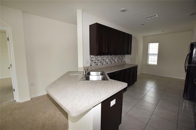 Building Photo - 946 Shady Tree Ln