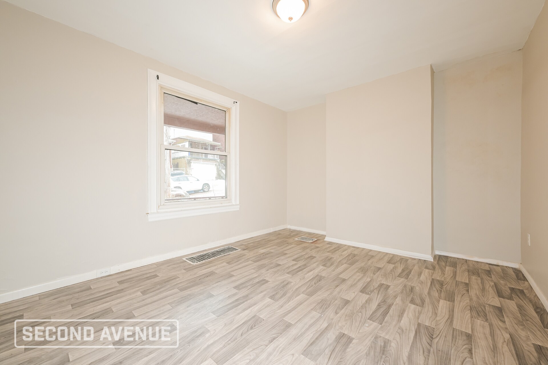 Building Photo - 7645 Highland Ave