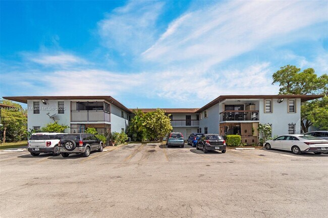 Building Photo - 6215 W 24th Ave