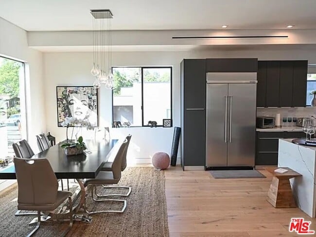 Building Photo - 1410 Coronado Terrace