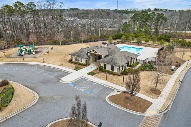 Building Photo - 610 Central Pk Overlook