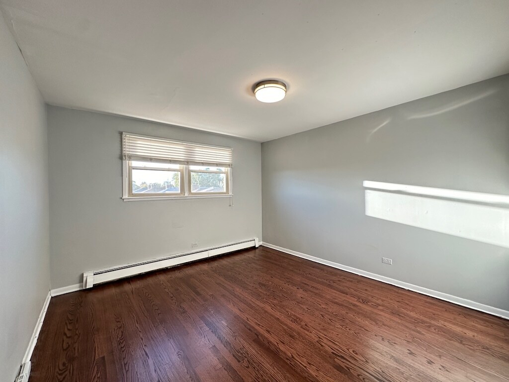 Building Photo - 8644 Skokie Blvd