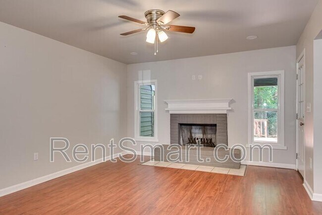 Building Photo - 2913 Running Creek Ln
