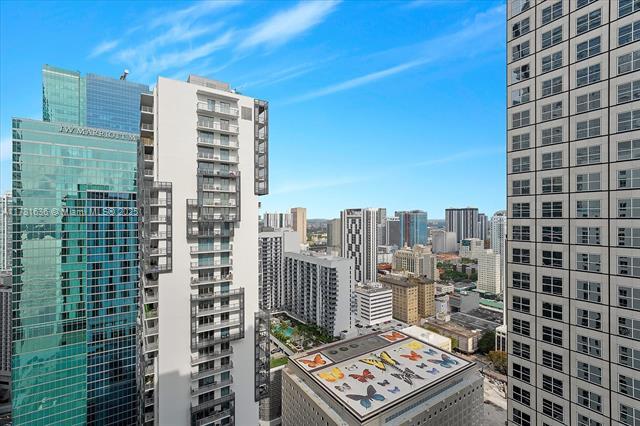 Building Photo - 300 S Biscayne Blvd