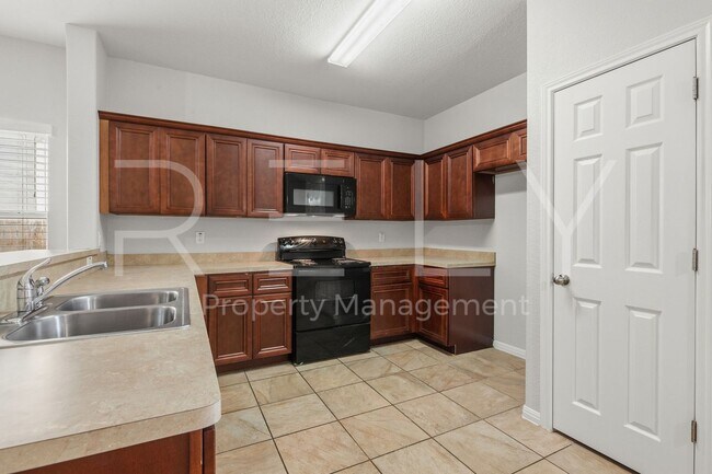 Building Photo - PM2-LH412 Carl Shipp Dr