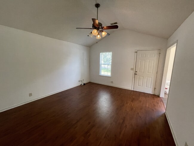 Building Photo - 903 Crystal Bear Trail