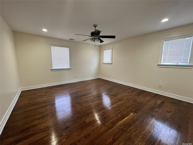 Building Photo - 316 Kimberly Pl