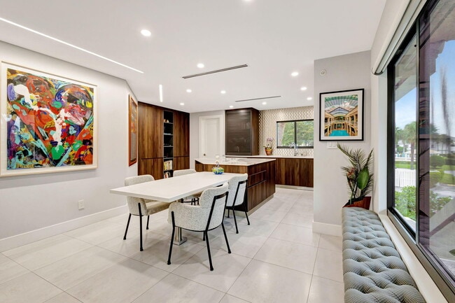 Building Photo - 7430 Victory Ln