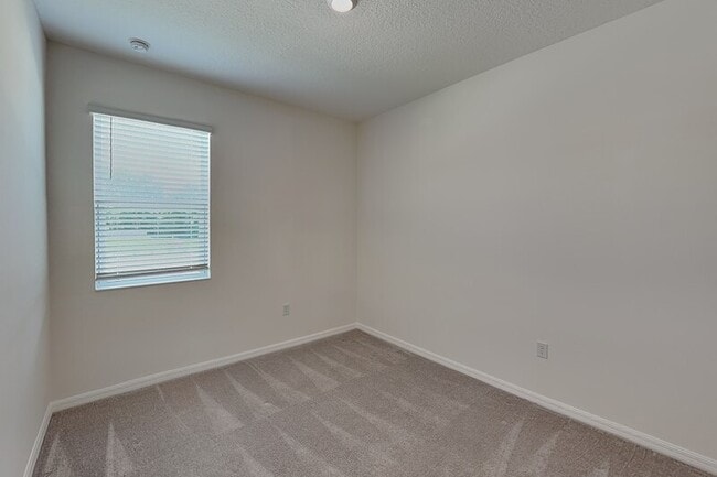 Building Photo - 805 Lemon Ave