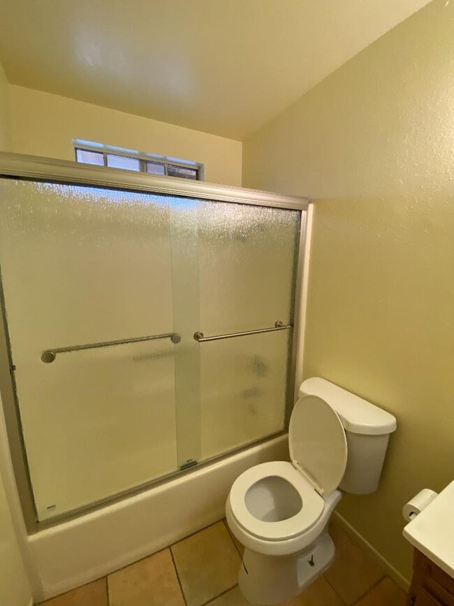 Building Photo - 15156 Elm Ct