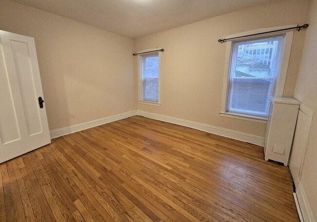 Building Photo - 4021 N Mozart St