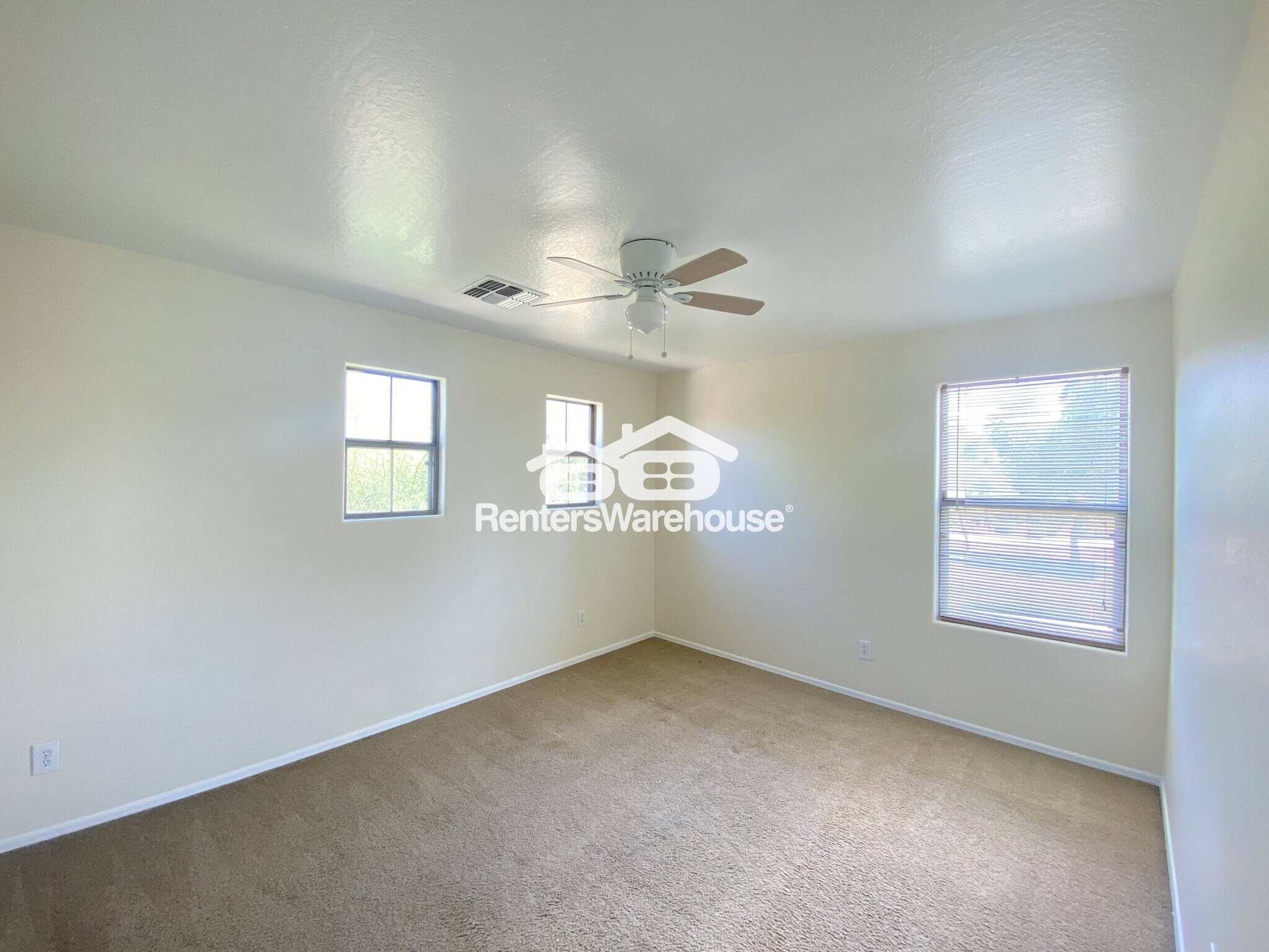 Building Photo - 4171 E Waterman Ct