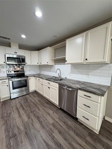 Building Photo - 1226 Canyon Oaks Dr