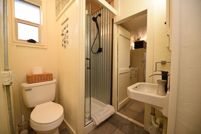 Building Photo - 759 MT-2