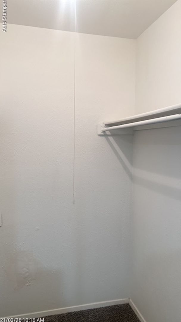 Building Photo - 7221 W Cleburne Rd