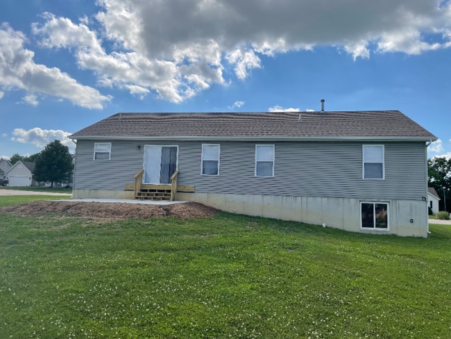 Building Photo - 153 Sweetgum Dr