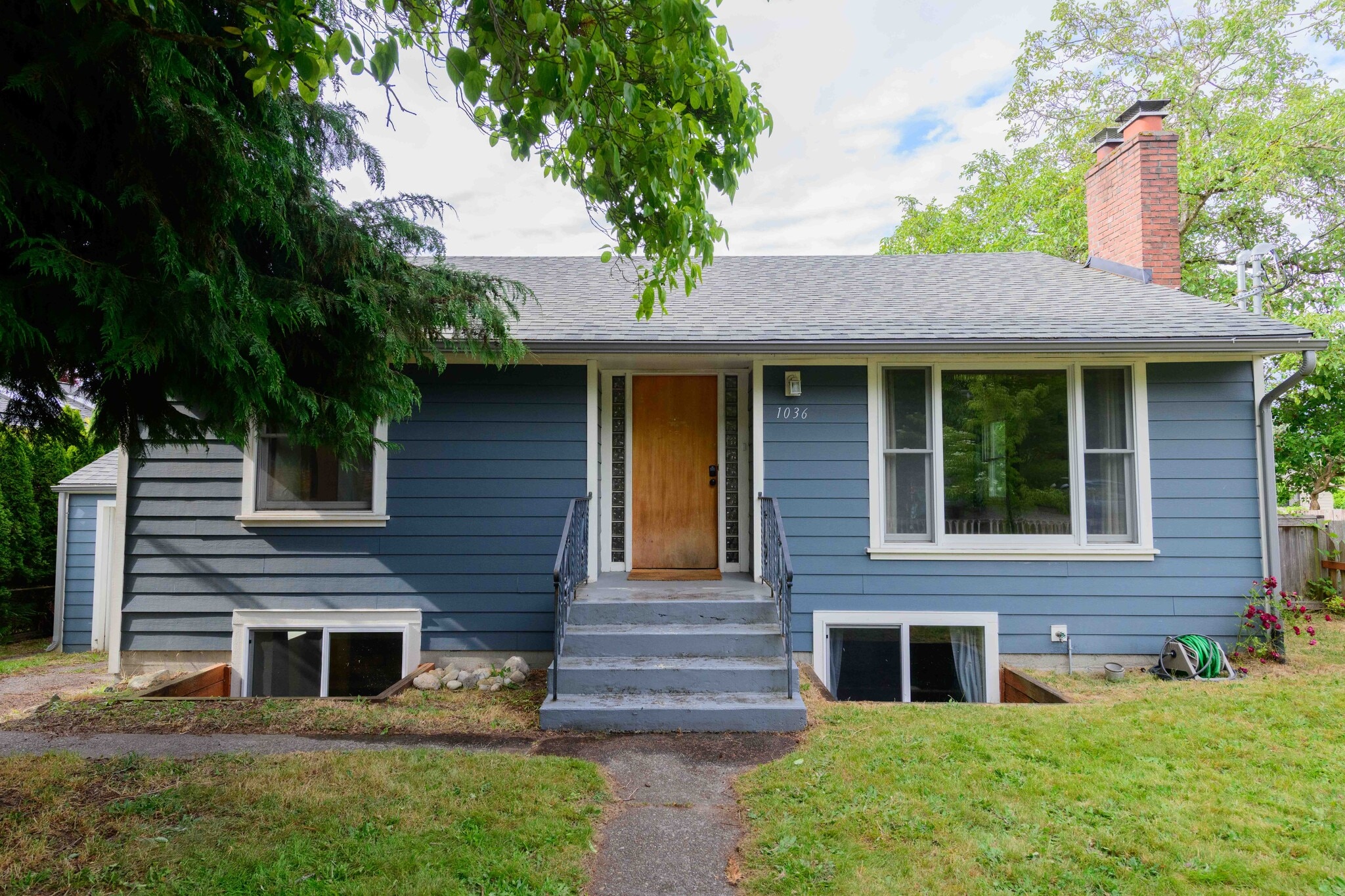 Building Photo - 1036 NE 98th St