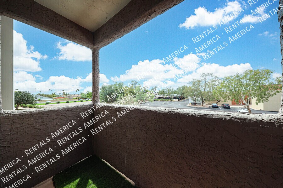 Building Photo - 1645 W Baseline Rd