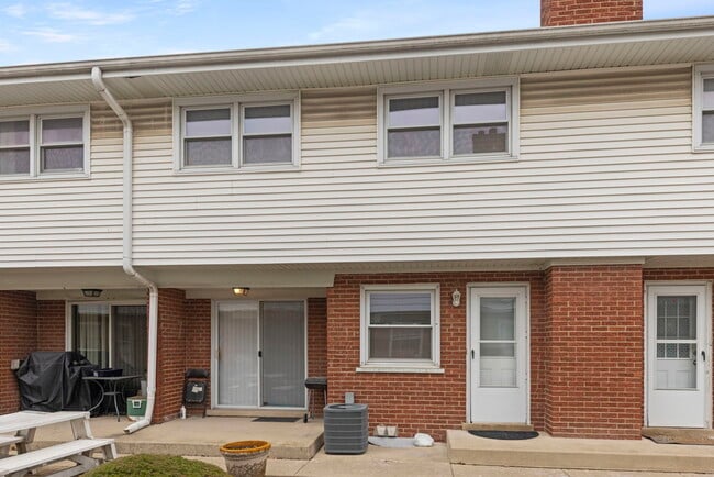 Building Photo - 509 Barnsdale Rd