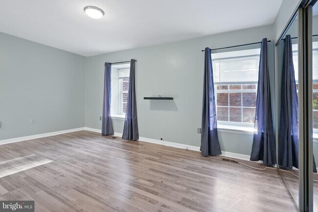 Building Photo - 6446 Shannon Station Ct