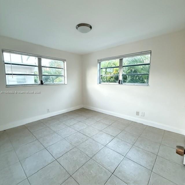 Building Photo - 1715 N 16th Ave