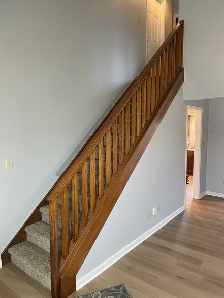 Building Photo - 630 Eugene Ct