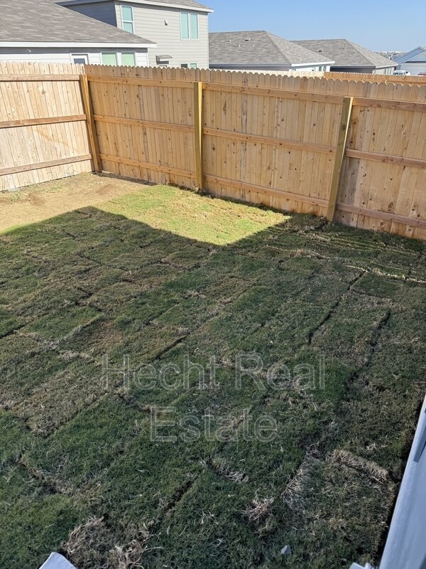 Building Photo - 1518 Tiptop Mdw