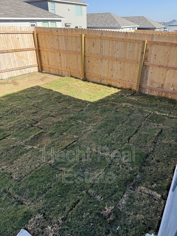 Building Photo - 1526 Tiptop Mdw