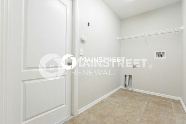 Building Photo - 2431 Frantz St