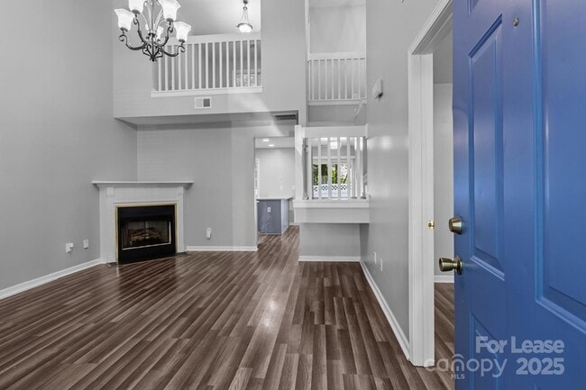 Building Photo - 10660 Holly Ridge Blvd