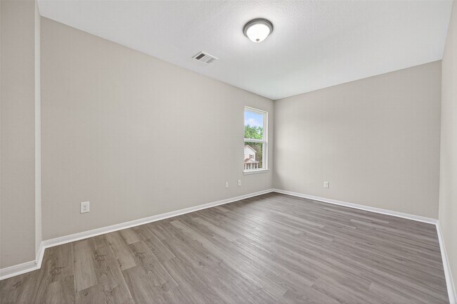 Building Photo - 14774 Bowie Ln
