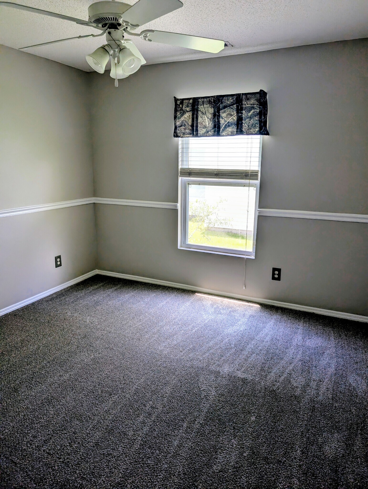 Building Photo - 456 Bellegrove Dr