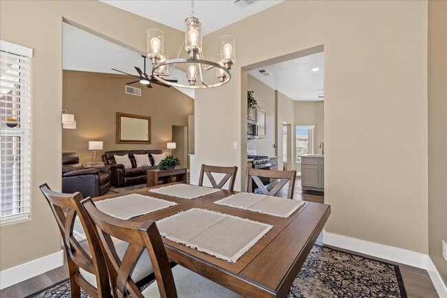 Building Photo - Beautifully Updated 2bd Sun City Summerlin Home with Resort-Style Amenities