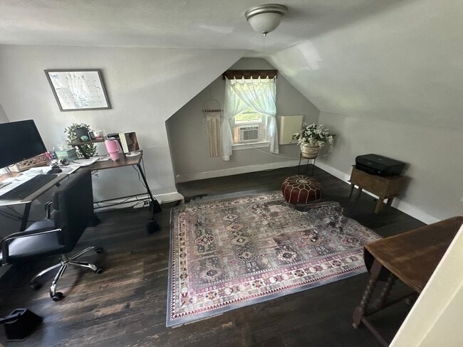 Building Photo - 26 Glenwood Rd