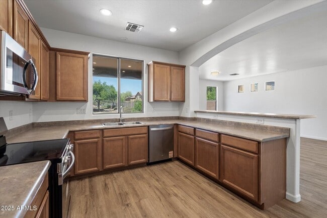 Building Photo - 7812 S 71st Ave