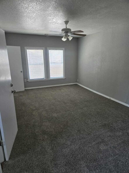 Building Photo - 409 Jackson St