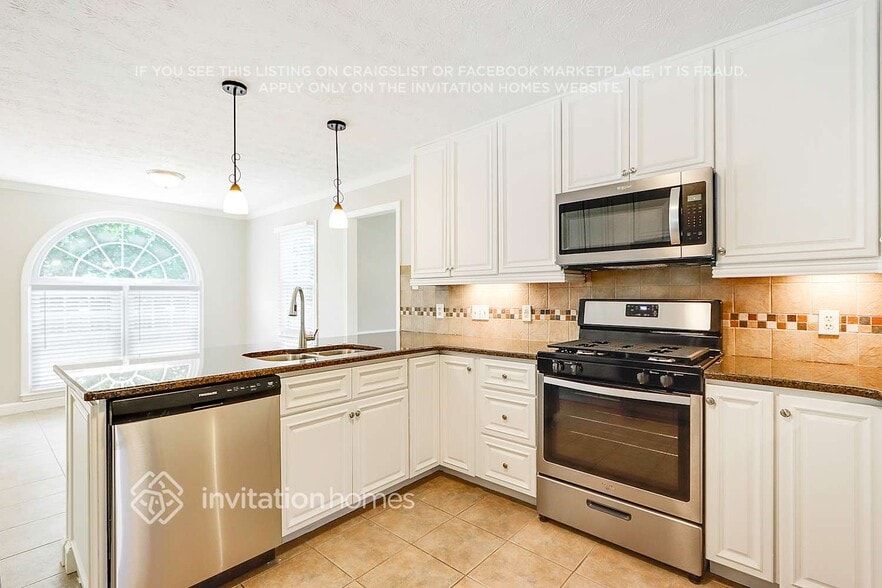 Building Photo - 3206 Elizabeth Ln