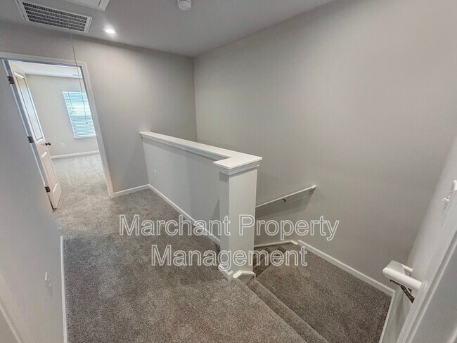 Building Photo - 154 Randwick Ln