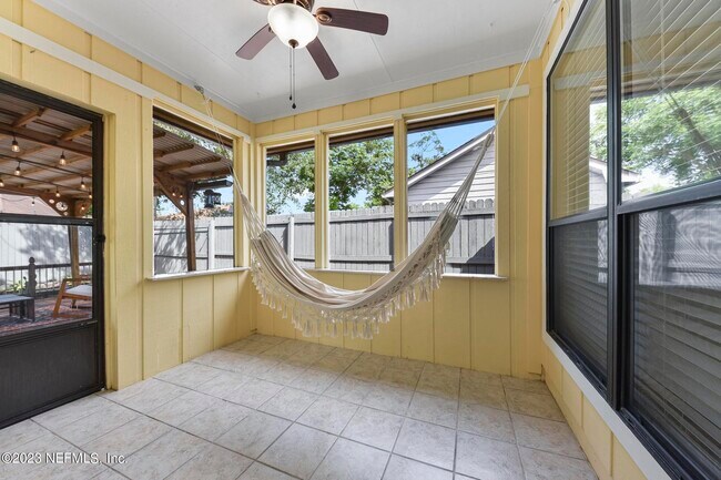 Building Photo - 9126 Trevi Cir W