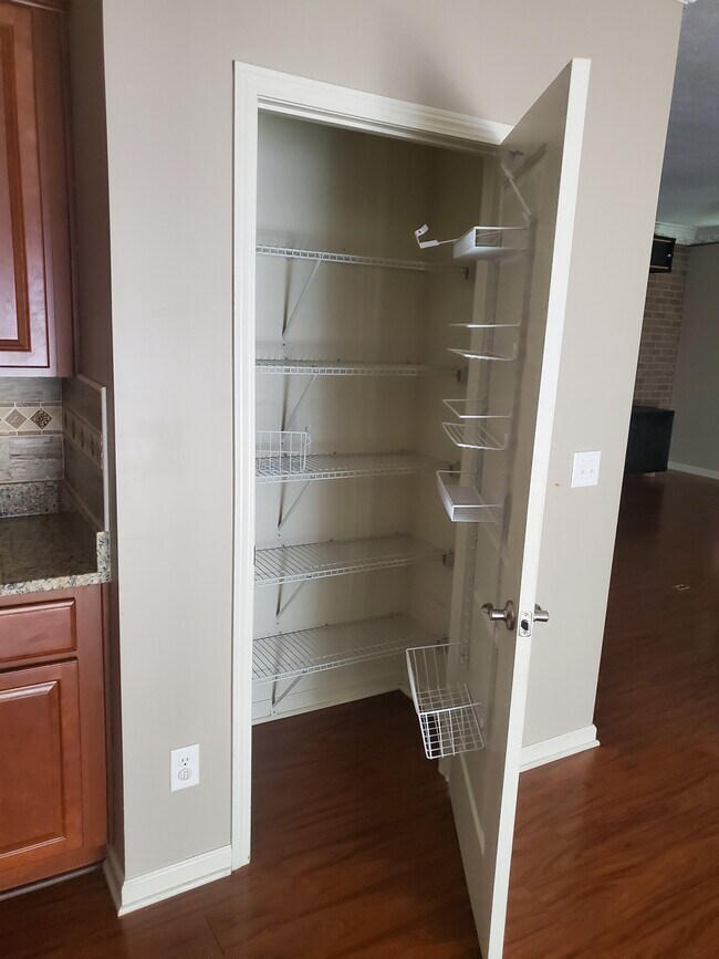 Building Photo - 13973 Catalina Dr