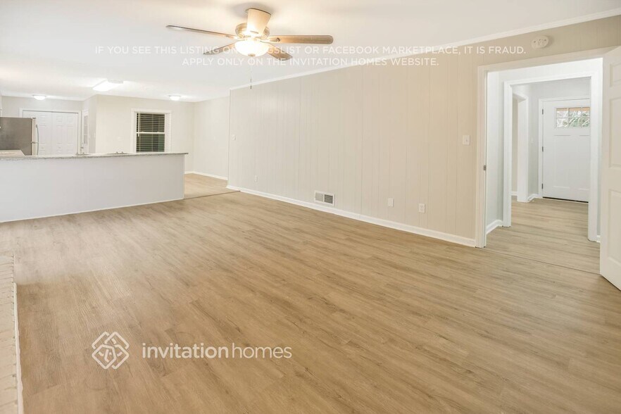 Building Photo - 3570 Greentree Farms Dr