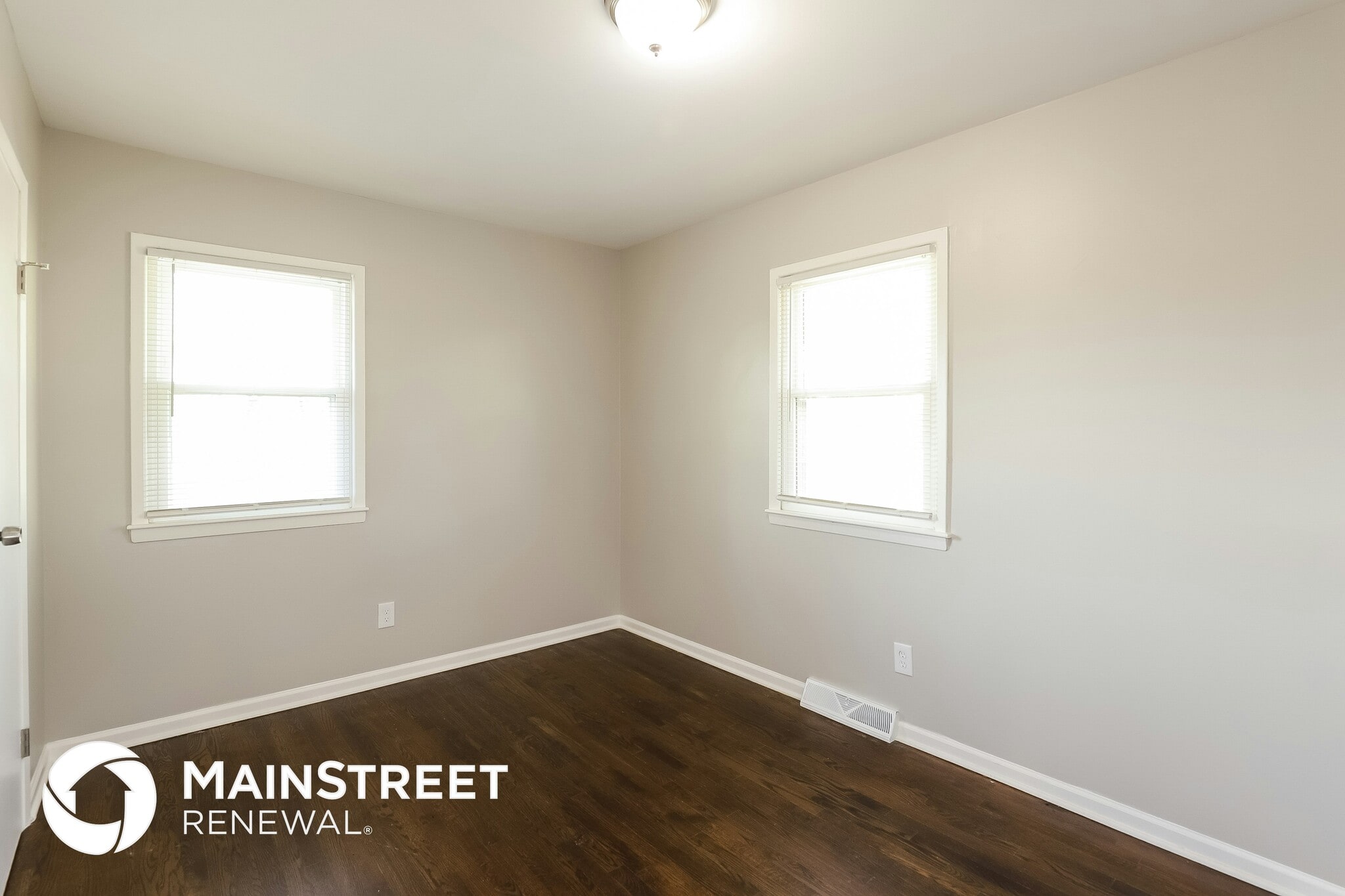 Building Photo - 4135 N Spruce Ave