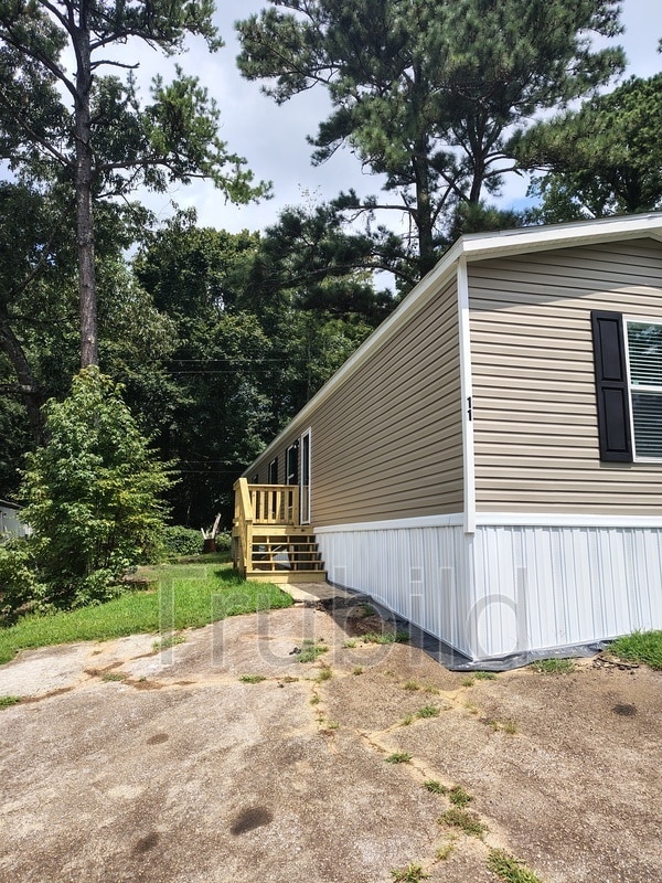 Building Photo - 11 Poole Cir