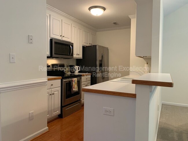 Building Photo - 205 Will Ct