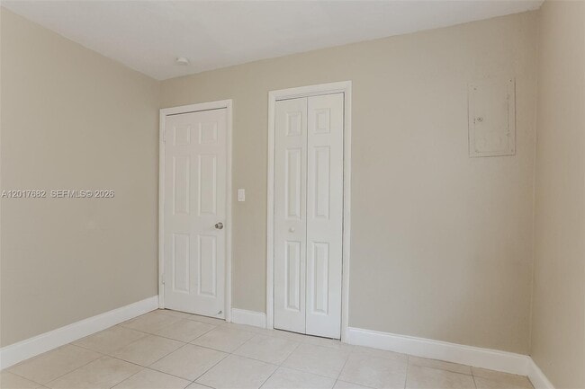 Building Photo - 4030 NW 8th Terrace