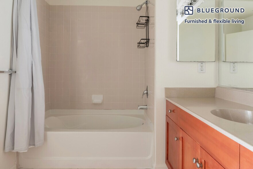 Building Photo - 754 The Alameda