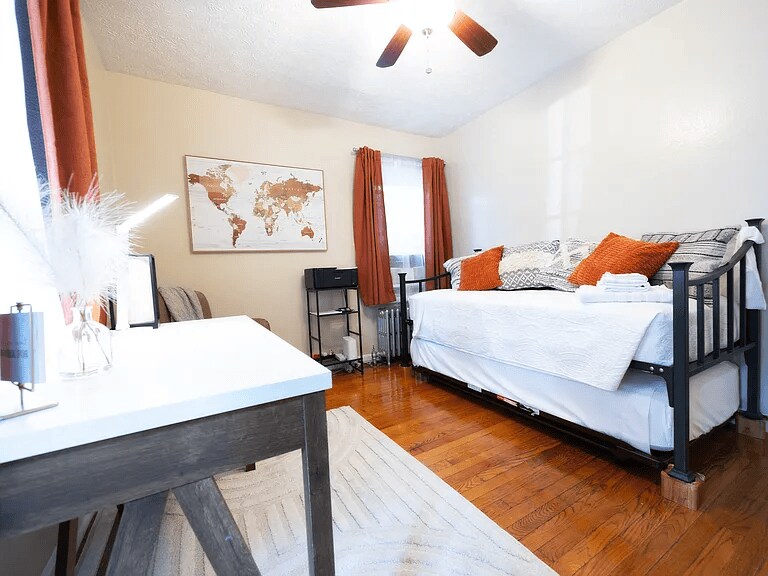 Building Photo - 3682 Glencairn Rd